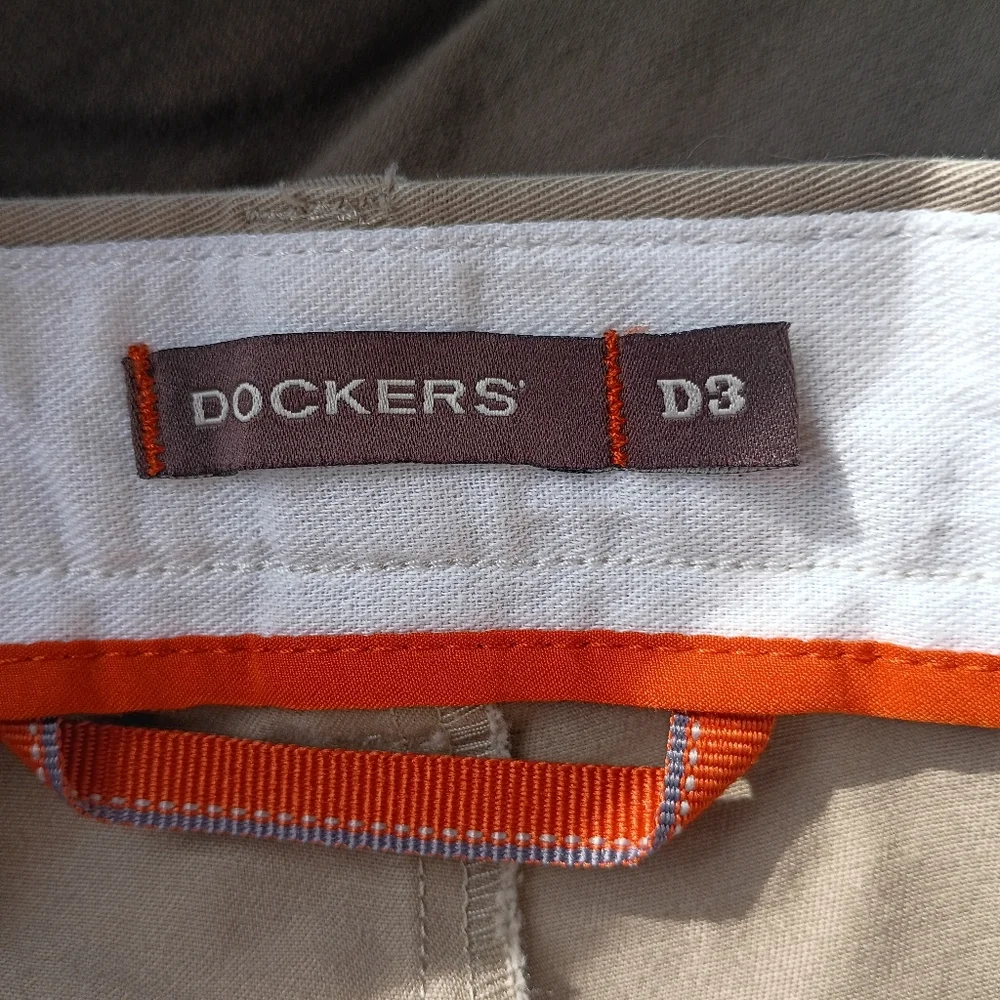 Dockers‎ Khaki Cotton Chino Pants Men’s 36x32 Classic Fit Tan